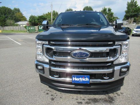Used 2021 Ford F350 XLT w/ XLT Premium Package AWD/4WD image 2
