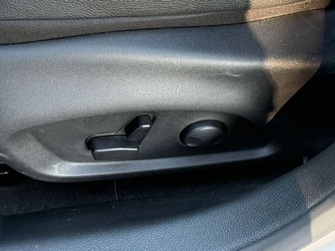Used 2025 Jeep Compass Limited AWD/4WD image 22