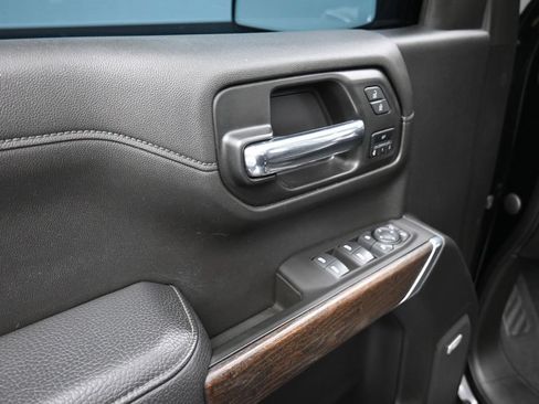 Used 2021 GMC Sierra 1500 Denali w/ Denali Ultimate Package AWD/4WD image 9