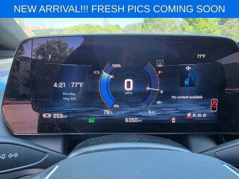Used 2025 Chevrolet Equinox EV LT w/ Convenience Package FWD image 16