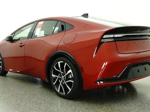 New 2026 Toyota Prius Plug-In Hybrid FWD image 21