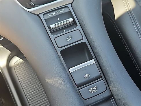 New 2026 Honda HR-V EX-L image 17