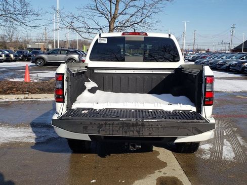 Certified 2025 Nissan Frontier PRO-4X w/ Pro Convenience Package image 7