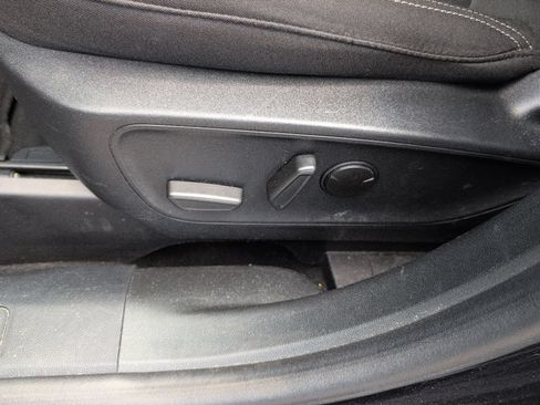 Certified 2024 Ford Escape Active AWD/4WD image 9