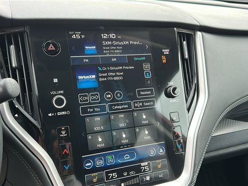 Used 2023 Subaru Outback Premium image 14