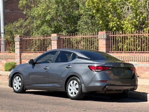 Used 2020 Nissan Sentra S w/ Trunk Package FWD image 4
