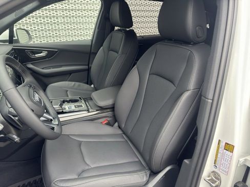 New 2025 Audi Q7 3.0T Premium Plus image 9