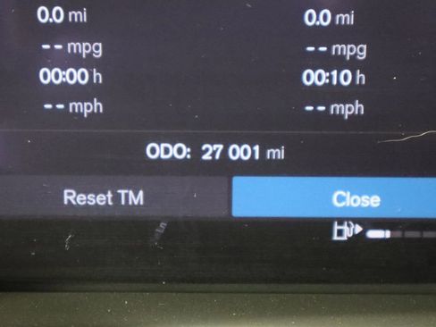 Used 2023 Volvo XC60 B5 Plus w/ Climate Package image 37