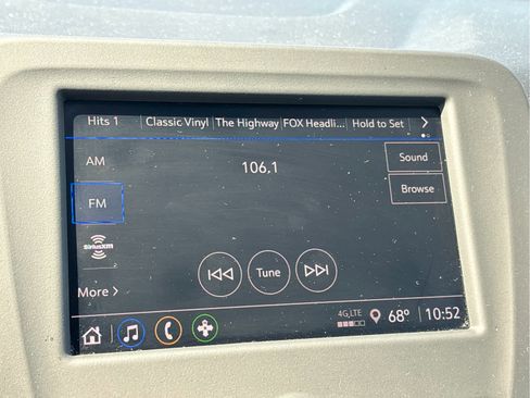 Certified 2024 Chevrolet Equinox LS w/ LS Convenience Package FWD image 13