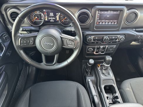 Used 2021 Jeep Gladiator Sport image 18