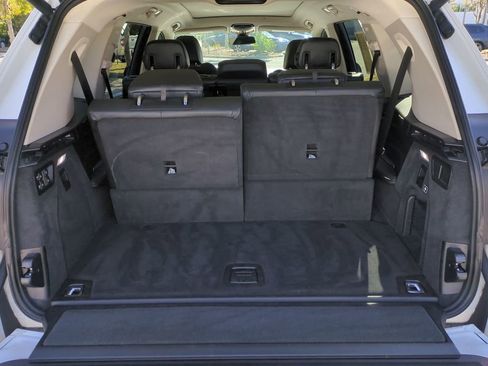 Used 2020 BMW X7 xDrive40i w/ Cold Weather Package image 12