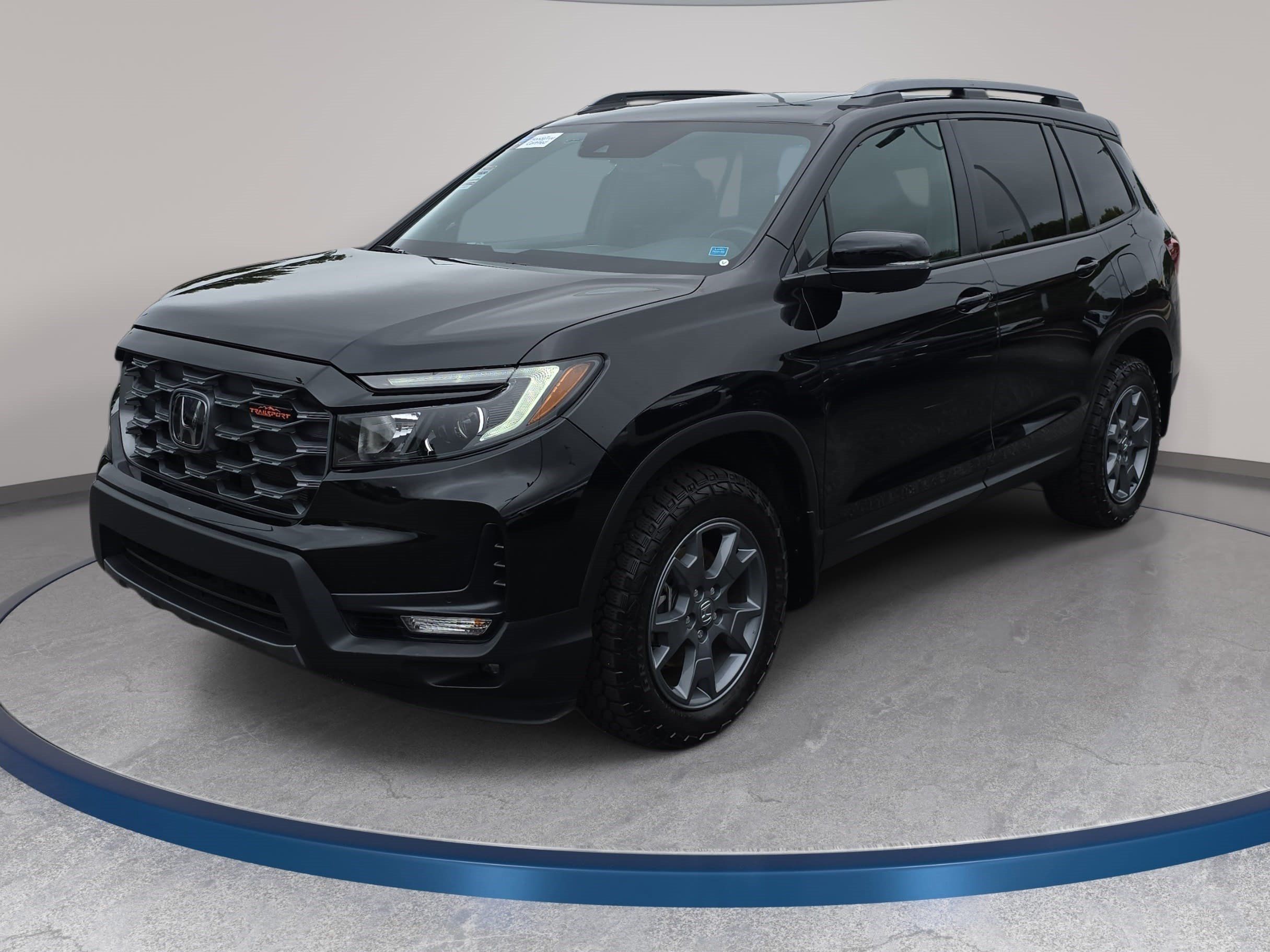 Certified 2025 Honda Passport TrailSport image 1