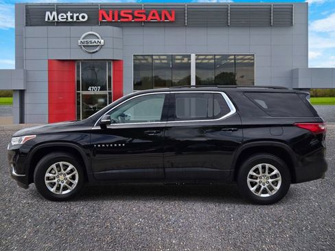 Used 2020 Chevrolet Traverse LT FWD image 3