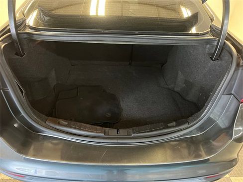 Used 2017 Ford Fusion SE image 5