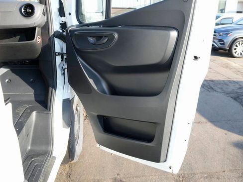 New 2025 Mercedes-Benz Sprinter 2500 image 19