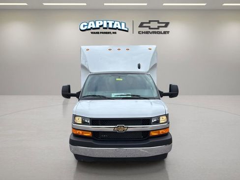 New 2025 Chevrolet Express 3500 w/ Power Convenience Package image 9