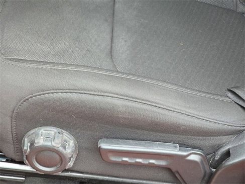 Used 2023 Jeep Wrangler Unlimited Sport image 30