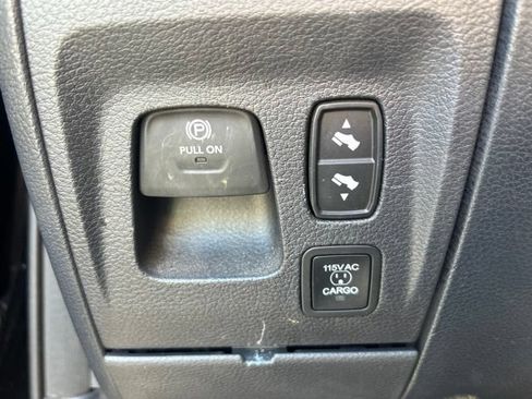 Used 2021 RAM 1500 Limited AWD/4WD image 16