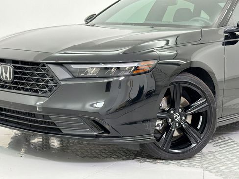 Used 2025 Honda Accord Sport image 24