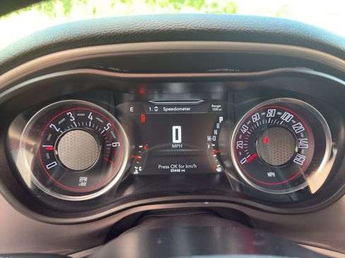Used 2022 Dodge Challenger SXT RWD image 19