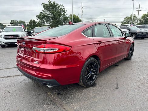 Used 2019 Ford Fusion SE w/ Equipment Group 151A FWD image 5