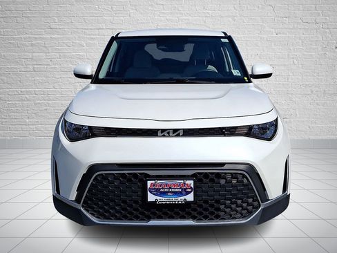Used 2023 Kia Soul LX image 2