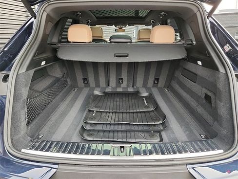 Used 2024 Porsche Cayenne image 34