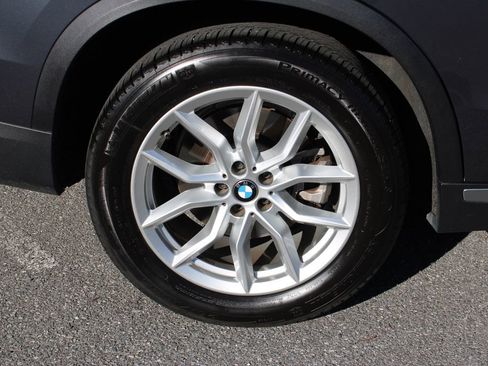 Used 2022 BMW X5 xDrive40i w/ Premium Package image 38