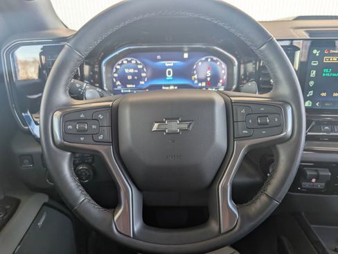 Used 2023 Chevrolet Silverado 1500 ZR2 w/ Technology Package image 15