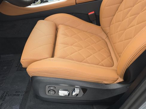 New 2026 BMW X5 sDrive40i w/ M Sport Package RWD image 16