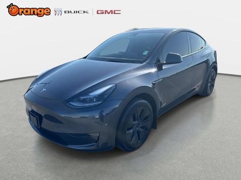 Used 2025 Tesla Model Y Long Range RWD image 7