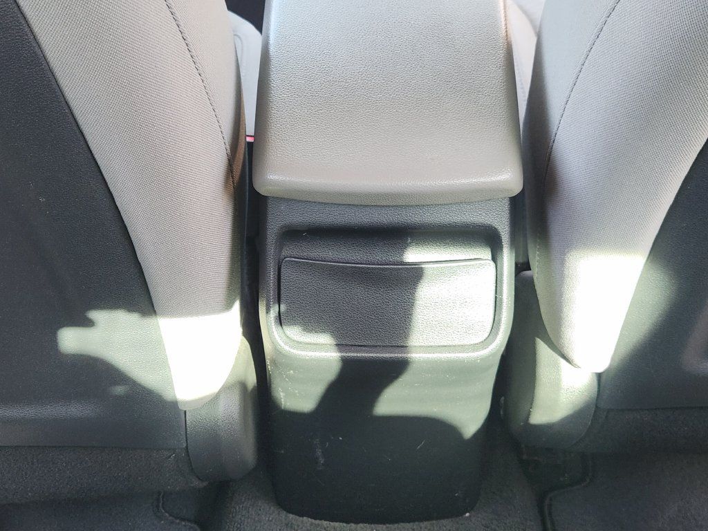 Used 2019 Hyundai Elantra Value Edition FWD image 21