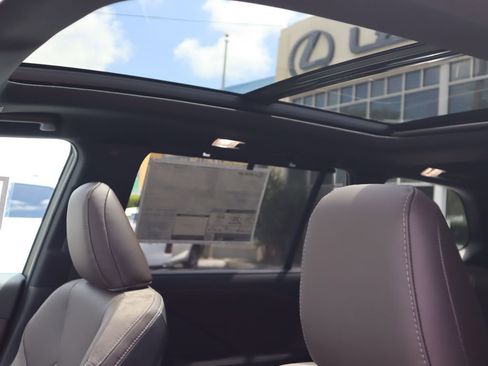 New 2026 Lexus TX 550h AWD Plug-In Hybrid image 38