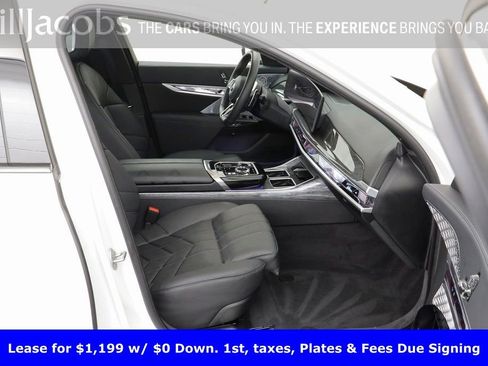 Certified 2025 BMW 760i xDrive w/ Executive Package image 22