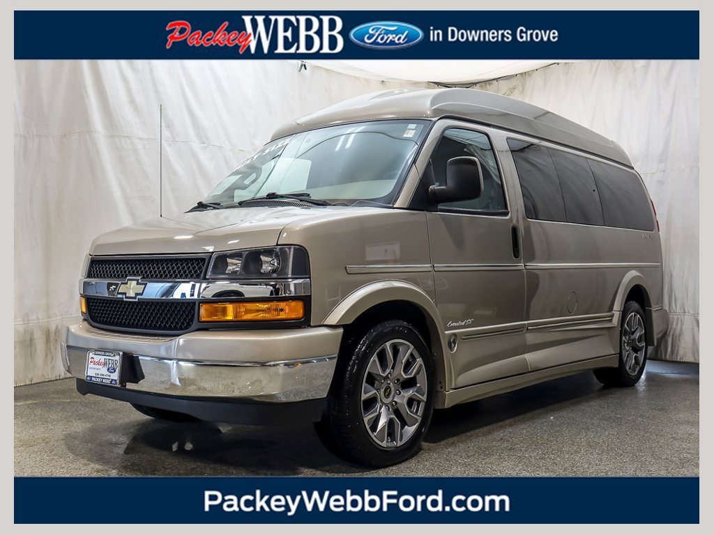 Used 2023 Chevrolet Express 2500 RWD image 1