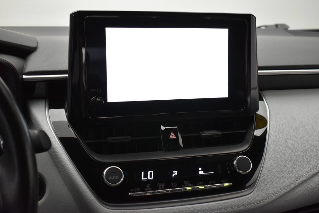 Used 2025 Toyota Corolla SE FWD image 18
