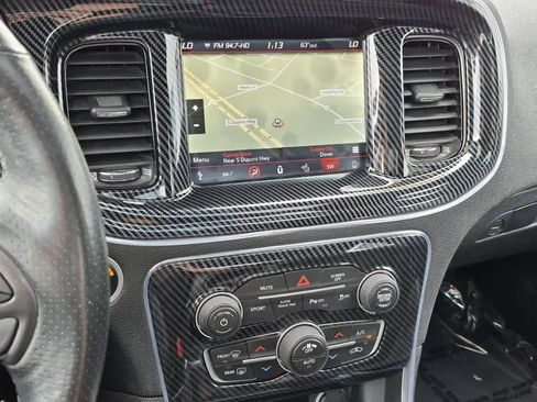Used 2018 Dodge Charger R/T RWD image 15