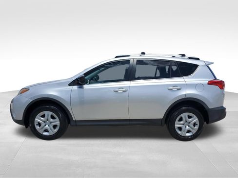 Used 2015 Toyota RAV4 LE FWD image 8