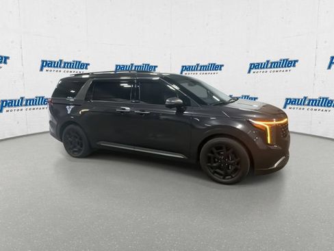 Used 2025 Kia Carnival SX Prestige FWD image 13