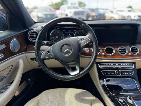 Used 2018 Mercedes-Benz E 300 image 16