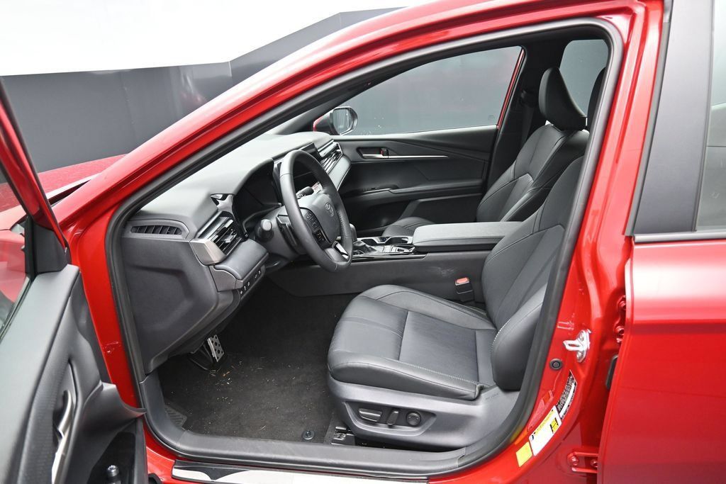 Certified 2026 Toyota Camry XSE AWD/4WD image 9