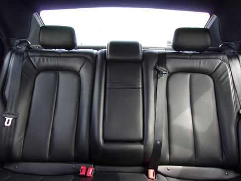 Used 2020 Lincoln Continental Reserve w/ Luxury Package image 12