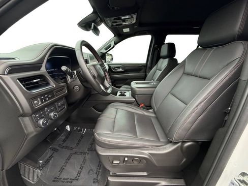 Used 2023 Chevrolet Tahoe RST w/ Luxury Package AWD/4WD image 9