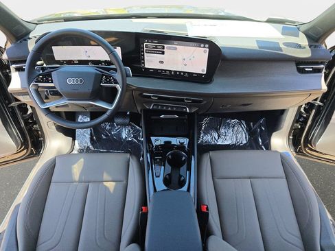 New 2026 Audi Q3 quattro 2.0T AWD/4WD image 9