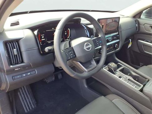 New 2026 Nissan Pathfinder SL image 10