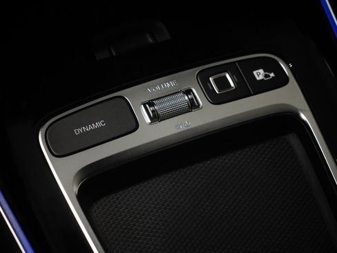 Used 2026 Mercedes-Benz GLB 250 4MATIC image 28