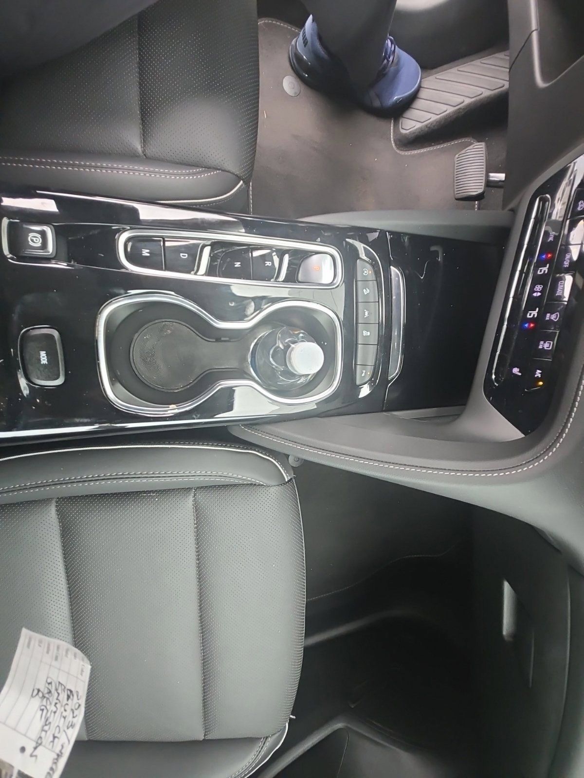 Used 2023 Buick Envision Essence AWD/4WD image 12
