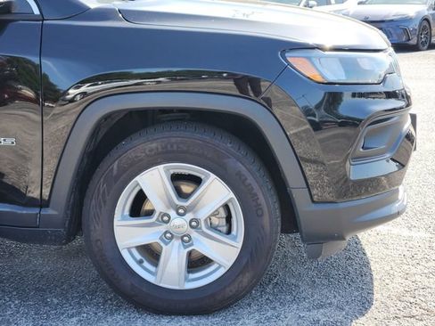 Used 2022 Jeep Compass Latitude w/ Convenience Group FWD image 7