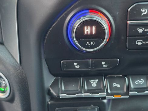 Used 2021 Chevrolet Silverado 3500 LT w/ Texas Edition image 18