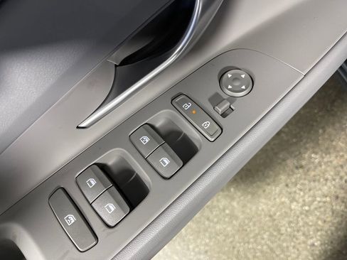New 2026 Hyundai Elantra Sport FWD image 18